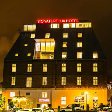 Signature Lux Hotel, by Onomo, Waterfront